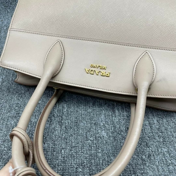 100% Authentic PRADA Esplanade Leather Satchel - Picture 6 of 15